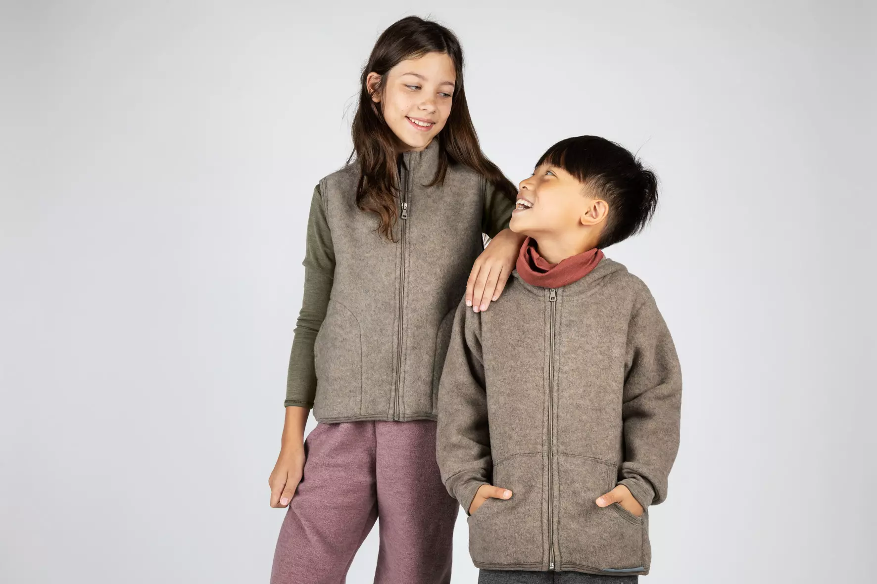 Vest kids, IVN BEST