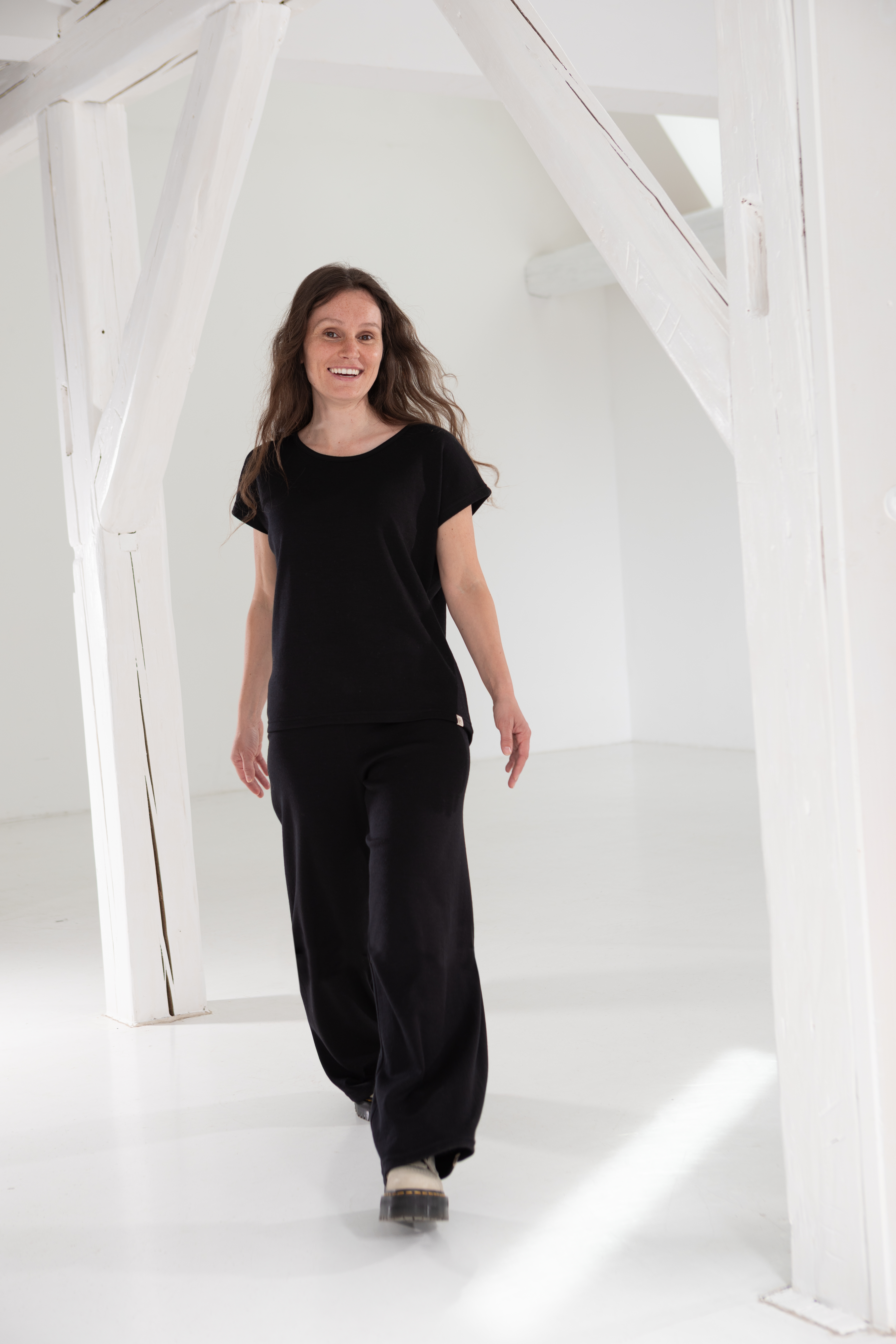 Shirt Damen aus Merinowolle & Seide mit überschnittener Schulter, GOTS