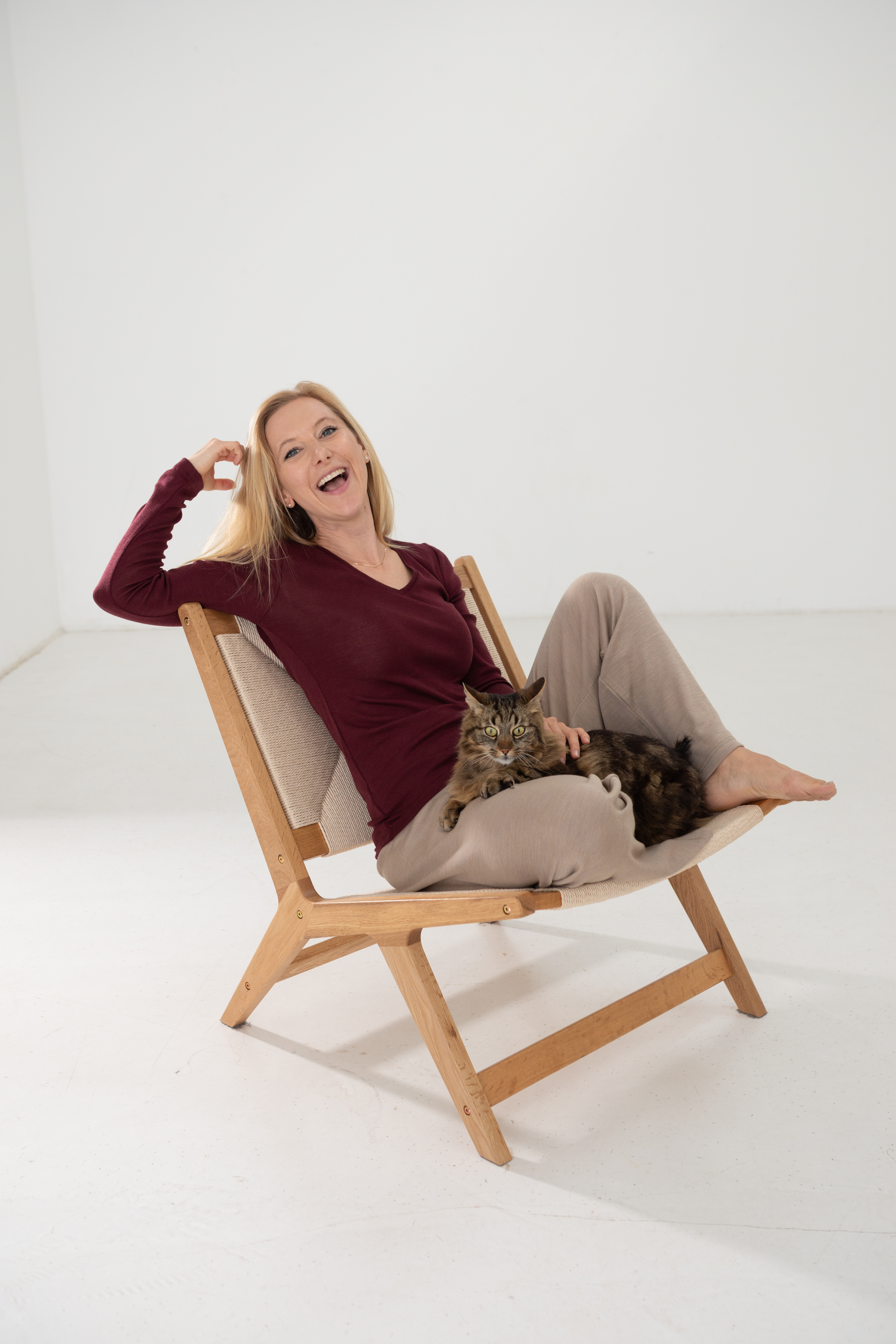 Women's merino wool & silk long sleeve shirt with v-neck, GOTS